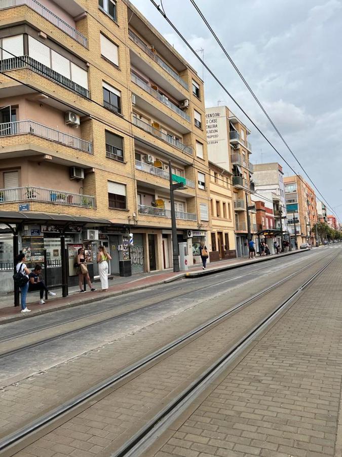 Esmeralda Apartment With Free Private Underground Parking فالنسيا المظهر الخارجي الصورة
