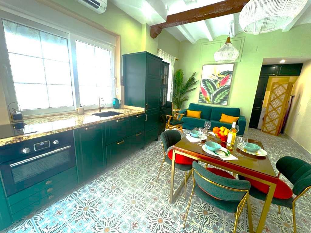 Esmeralda Apartment With Free Private Underground Parking فالنسيا المظهر الخارجي الصورة