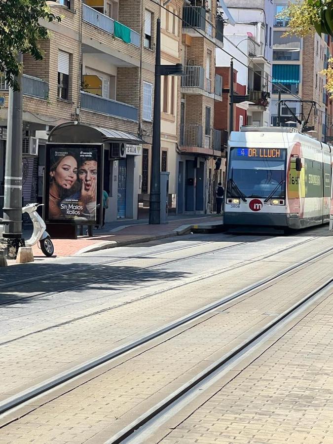 Esmeralda Apartment With Free Private Underground Parking فالنسيا المظهر الخارجي الصورة