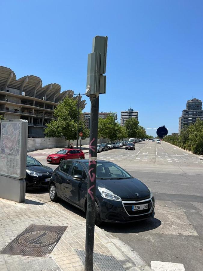 Esmeralda Apartment With Free Private Underground Parking فالنسيا المظهر الخارجي الصورة