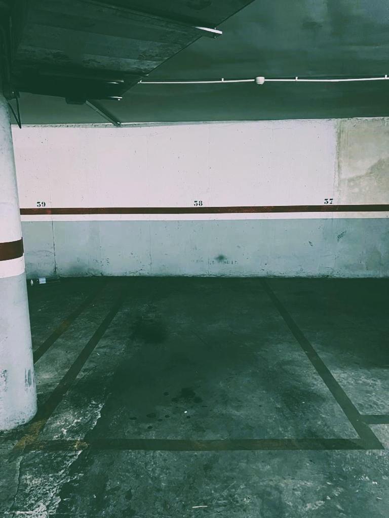 Esmeralda Apartment With Free Private Underground Parking فالنسيا المظهر الخارجي الصورة