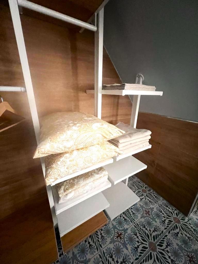 Esmeralda Apartment With Free Private Underground Parking فالنسيا المظهر الخارجي الصورة